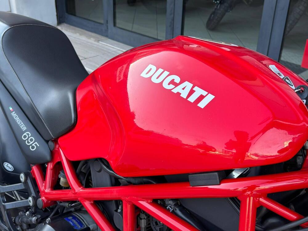 Ducati Monster 695 (2006 - 08) (2)