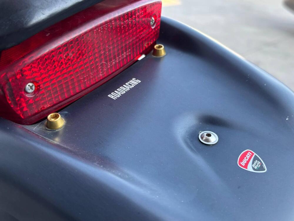 Ducati Monster 695 (2006 - 08) (4)