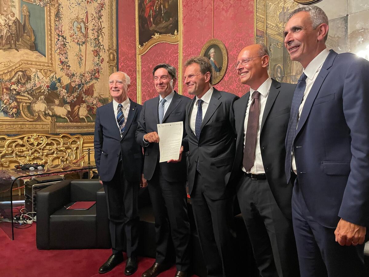Automotive, l’Italia al bivio: le associazioni fanno fronte comune al Salone Auto di Torino