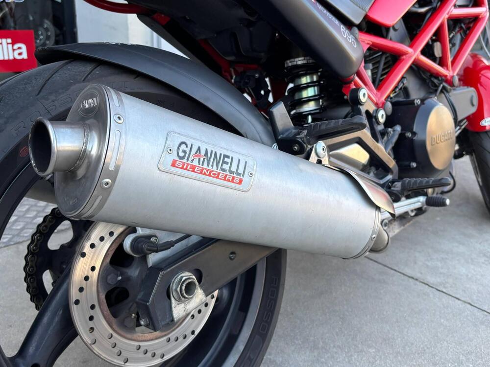 Ducati Monster 695 (2006 - 08) (9)