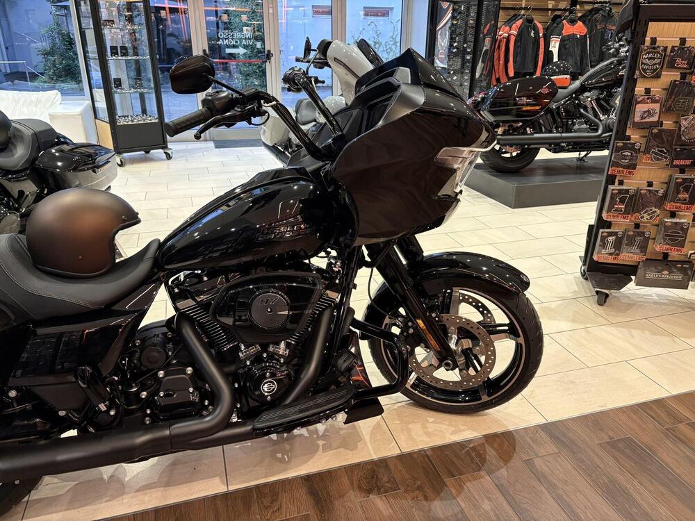 Harley-Davidson Road Glide (2024 - 25) (2)