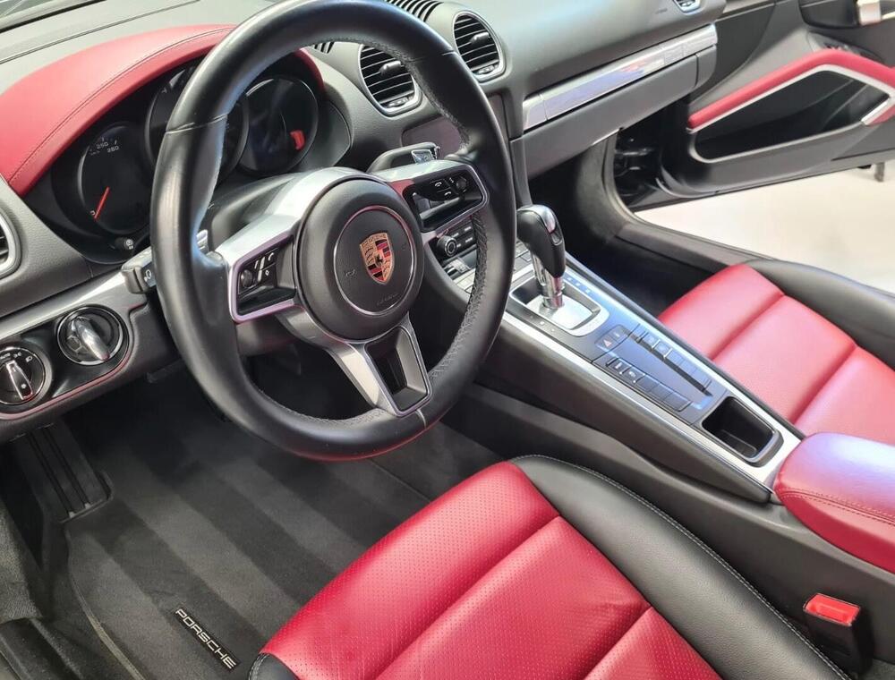 Porsche 718 Cayman  usata a Rovigo (6)