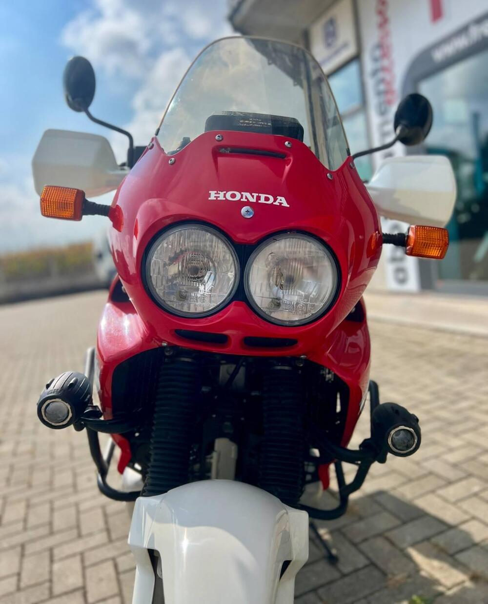 Honda AFRICA TWIN VERSIONE RD04E (7)