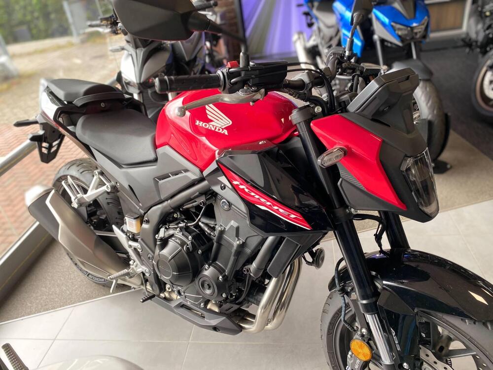 Honda CB 500 Hornet (2024 - 25) (4)