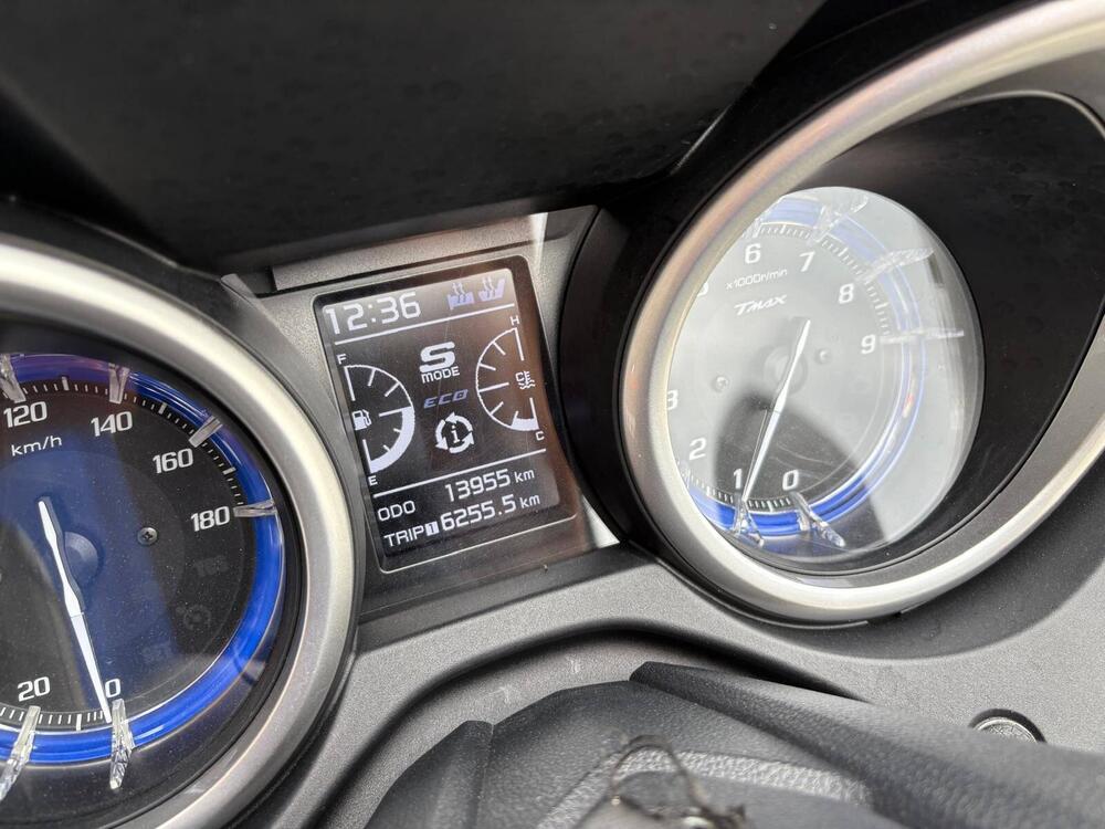 Yamaha T-Max 530 DX (2017 - 19) (5)
