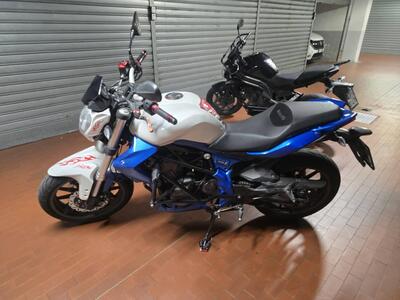 Benelli BN 302 S (2019 - 20) usata