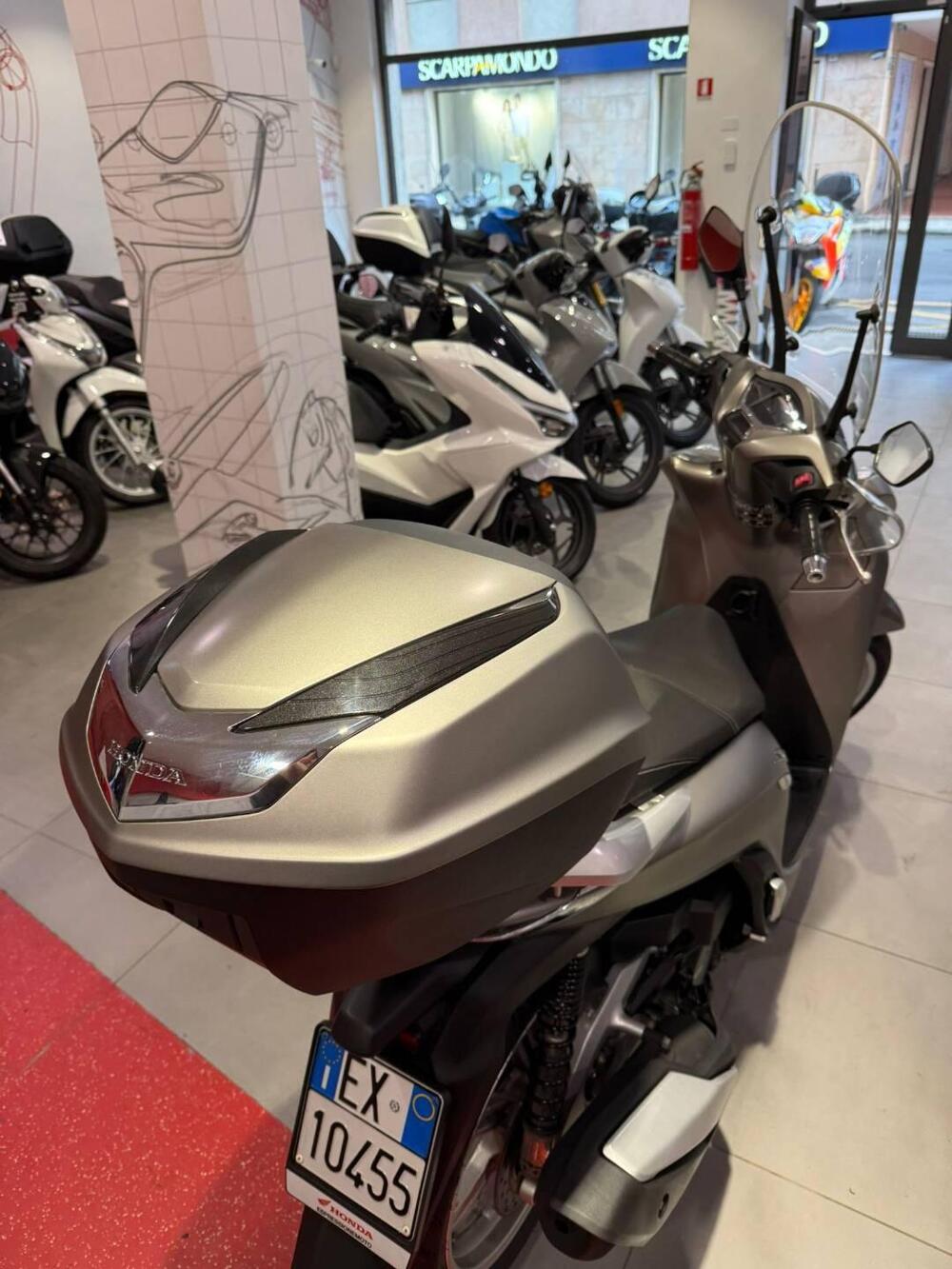 Honda SH 350 (2021 - 24) (5)