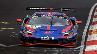 Non solo F1, Max Verstappen &egrave; una leggenda nel GT: cos&igrave; ha dominato al N&uuml;rburgring al debutto con una Ferrari 296