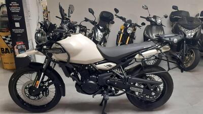 Royal Enfield Himalayan 450 (2024 - 25) usata