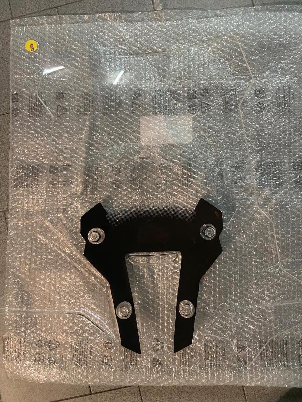 Parabrezza GIVI D6415ST trasparente 59 x 52 cm, pe (2)