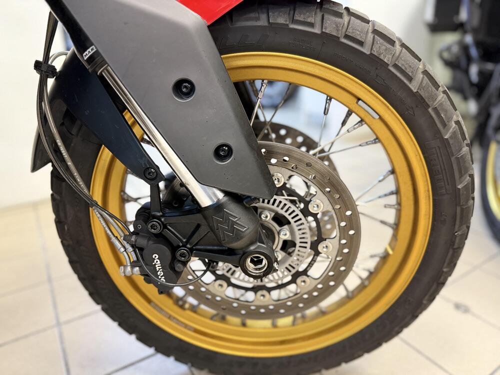 Moto Morini X-Cape 650 Gold Wheels Edition (2022 - 26) (10)