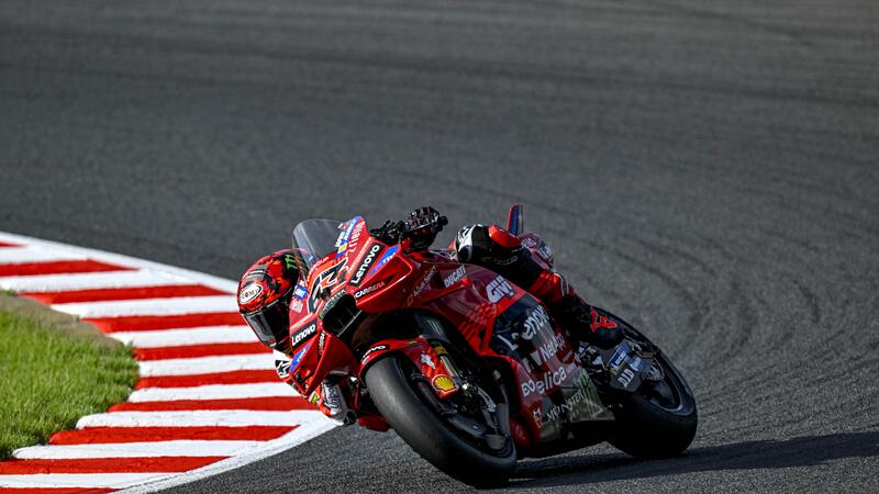 MotoGP 2025. GP del Giappone. Pecco Bagnaia vince anche la gara, Marc Marquez, secondo, &egrave; campione del mondo! [RISULTATI]