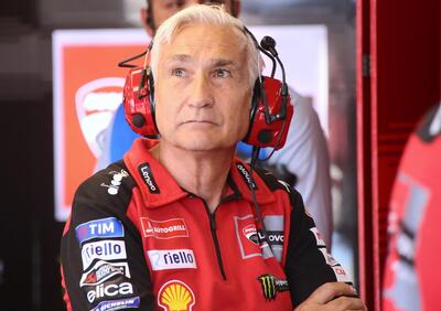 MotoGP 2025. GP del Giappone. Davide Tardozzi festeggia Marquez, ma accarezza Bagnaia: La vittoria di Pecco per noi vale un mondiale