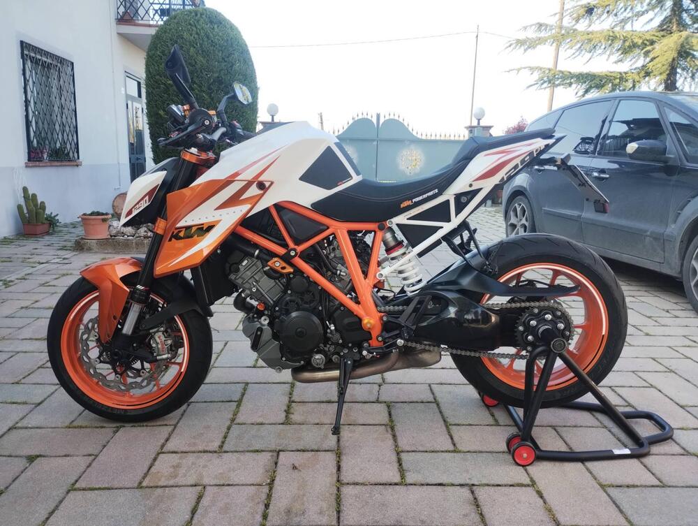 KTM 1290 Super Duke R SE ABS (2016) (6)
