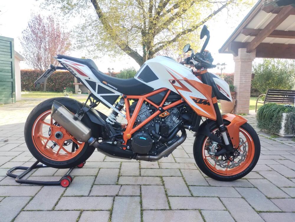 KTM 1290 Super Duke R SE ABS (2016) (9)