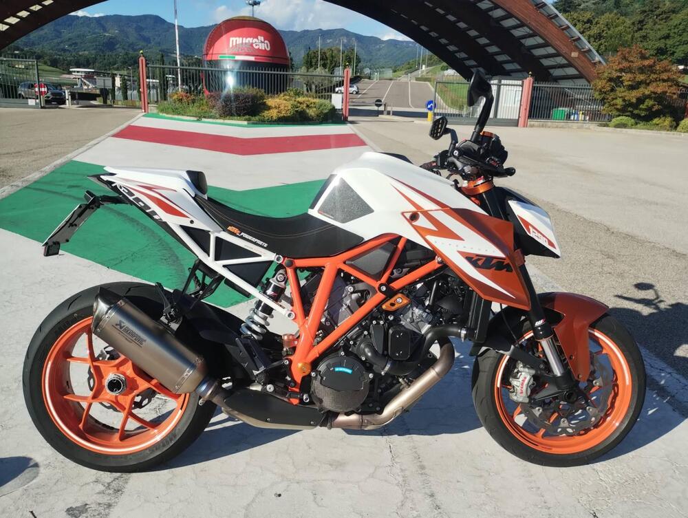 KTM 1290 Super Duke R SE ABS (2016) (11)