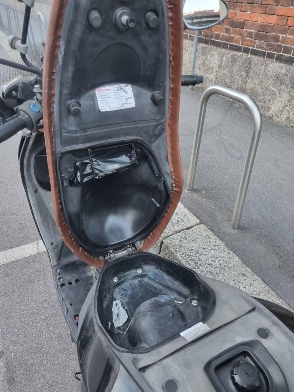 Malaguti Password 250 CK (6)