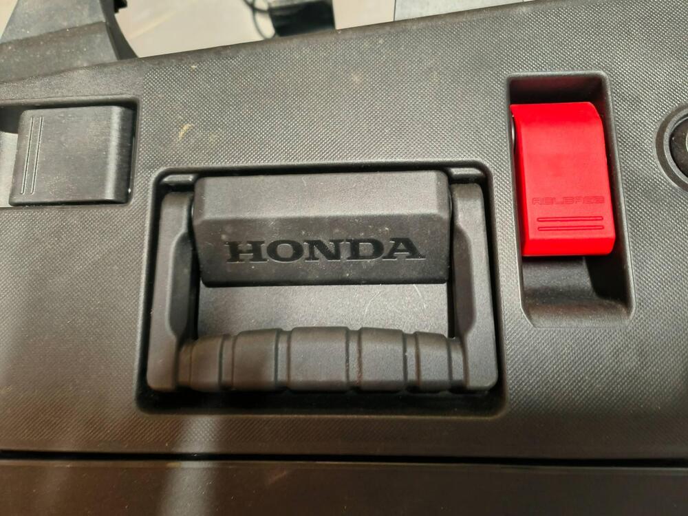 Honda Africa Twin CRF 1100L DCT (2022 - 23) (6)