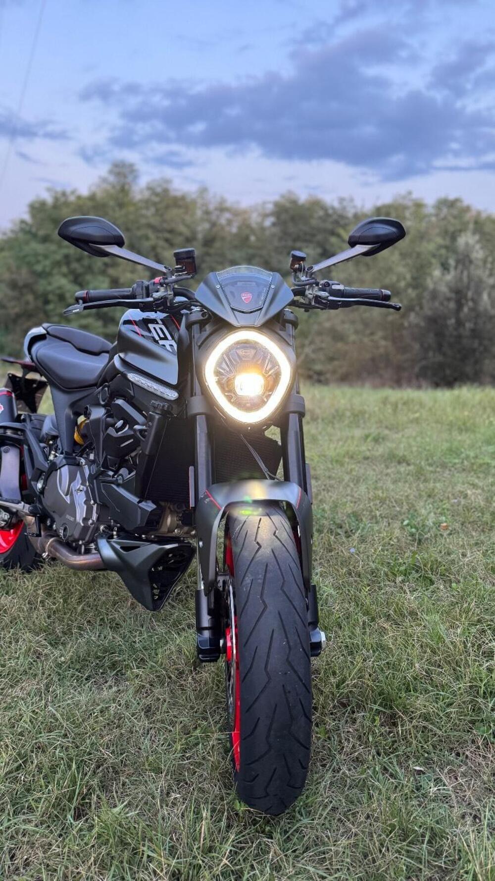 Ducati Monster 937 + (2021 - 25) (2)