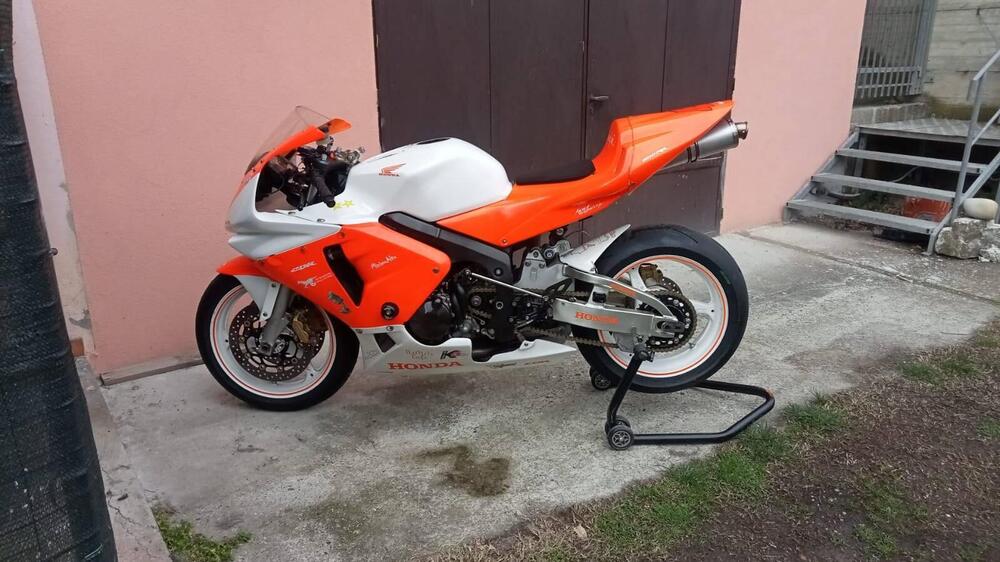 Honda CBR 600 RR (2003 - 04) (6)