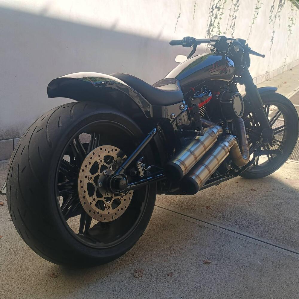 Harley-Davidson Breakout (2021 - 22) (6)