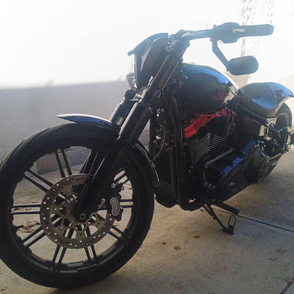 Harley-Davidson Breakout (2021 - 22) (10)