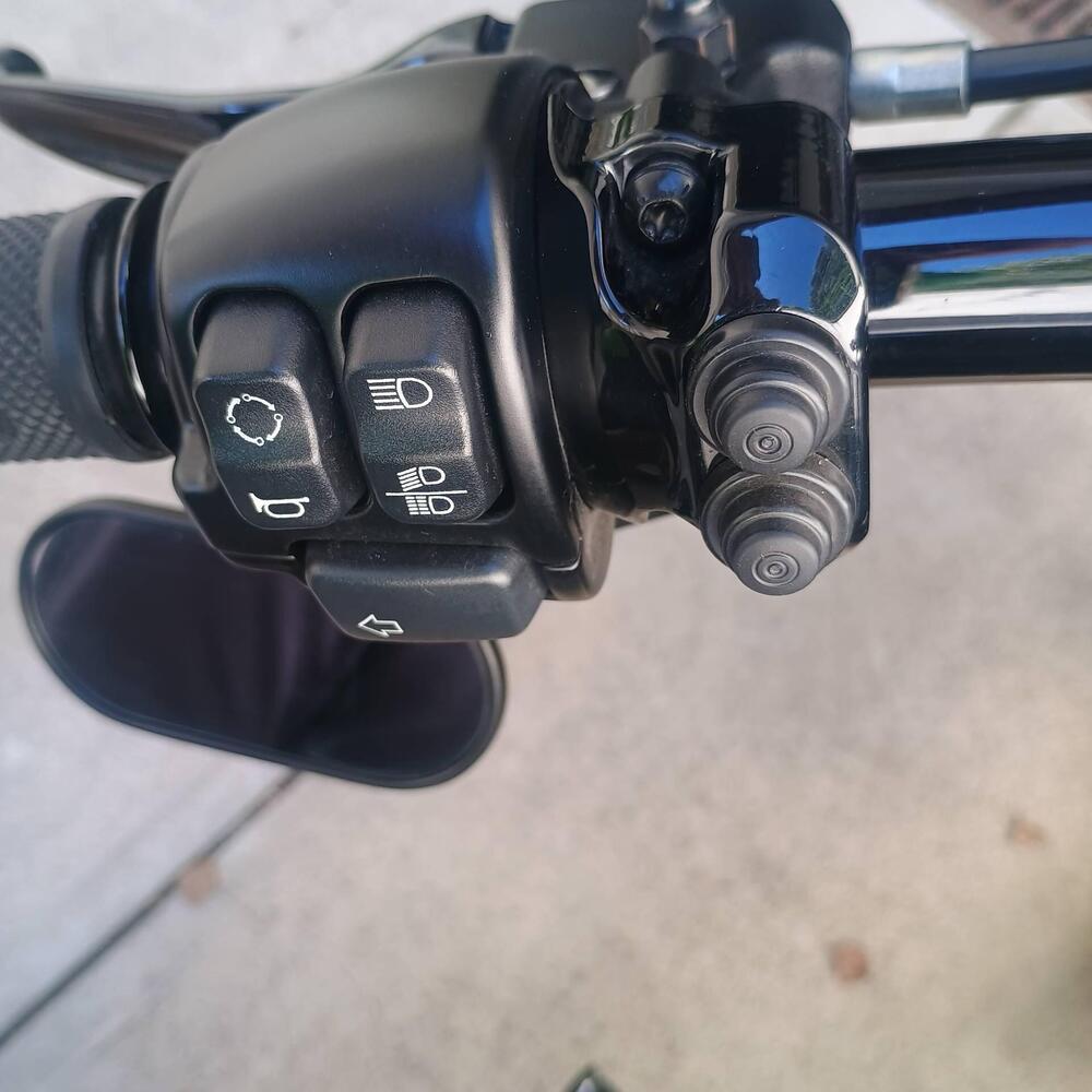 Harley-Davidson Breakout (2021 - 22) (15)