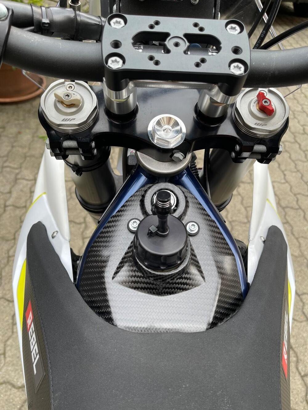 Husqvarna 701 Enduro (2023 - 25) (11)