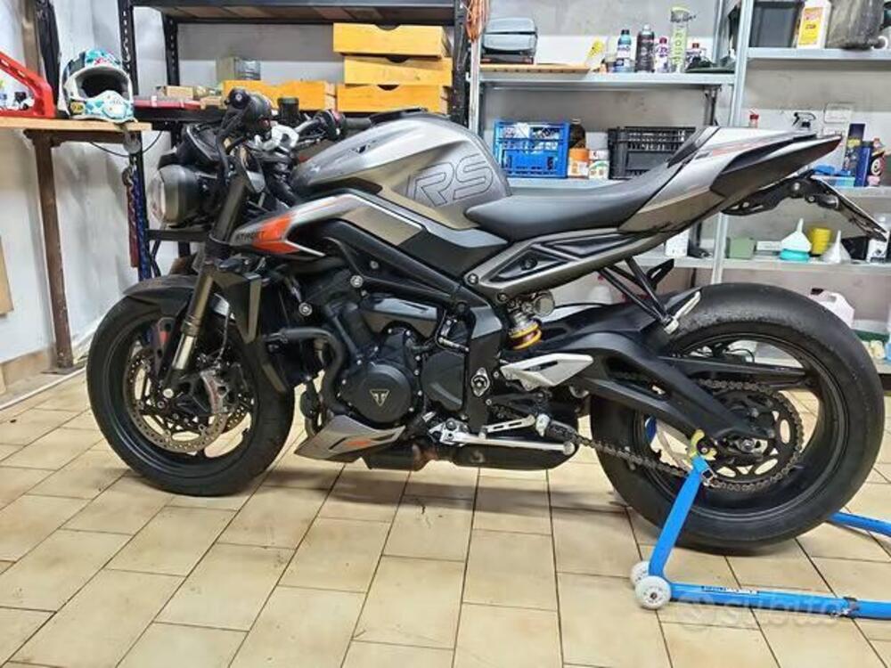 Triumph Street Triple 765 RS (2023 - 25)