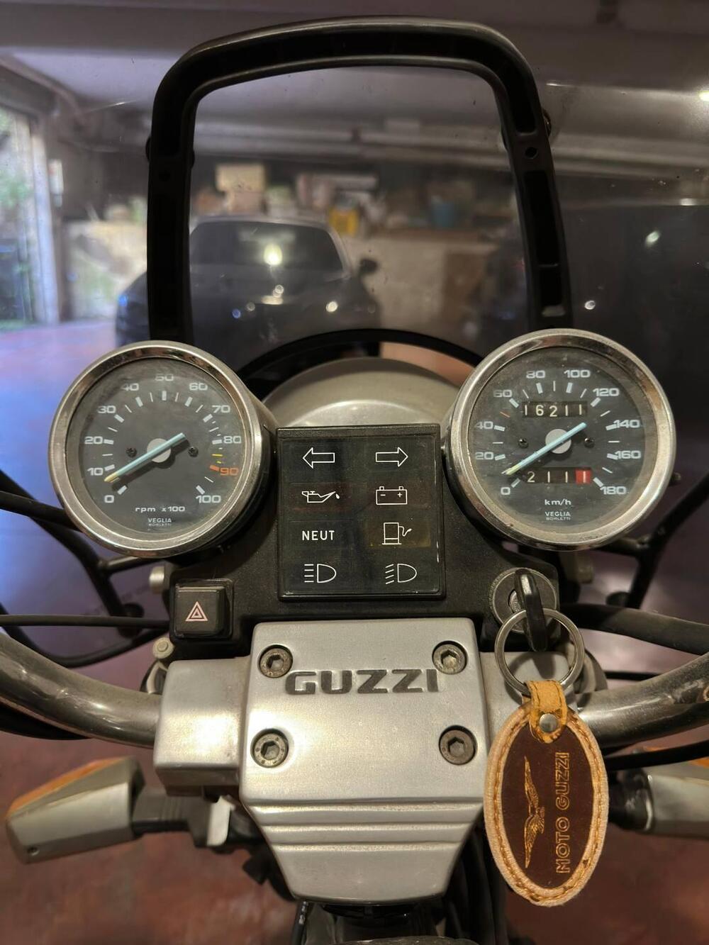 Moto Guzzi V35 Florida (10)