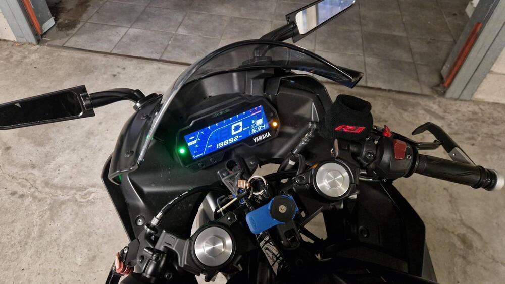 Yamaha YZF R125 (2021 - 22) (6)