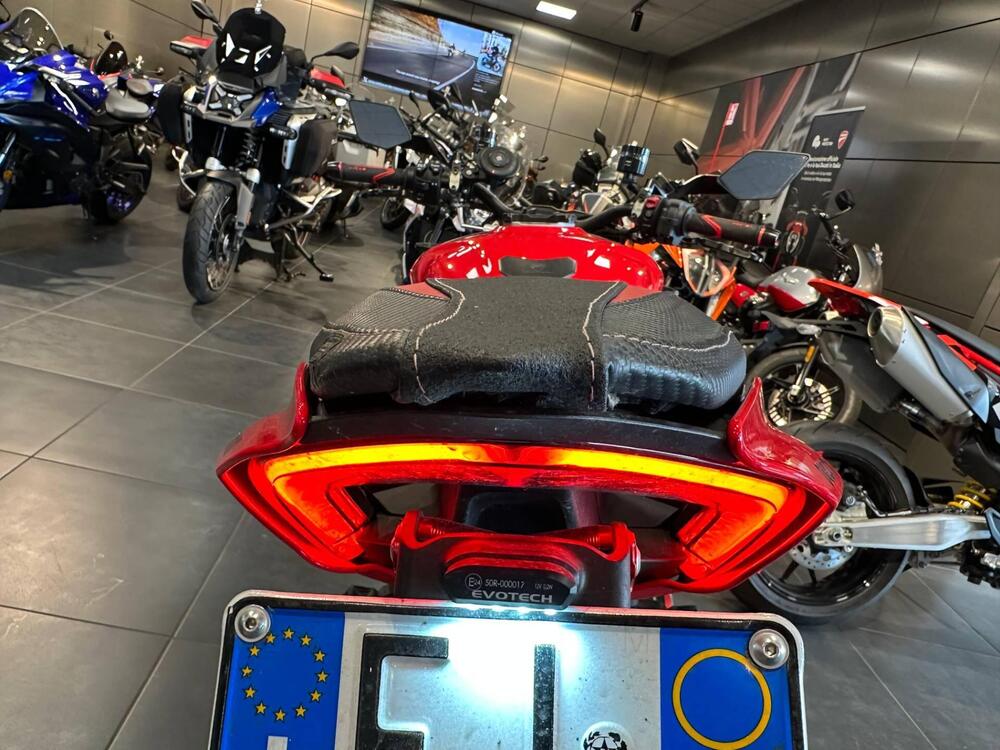 Ducati Streetfighter V4 S (2023 - 24) (9)