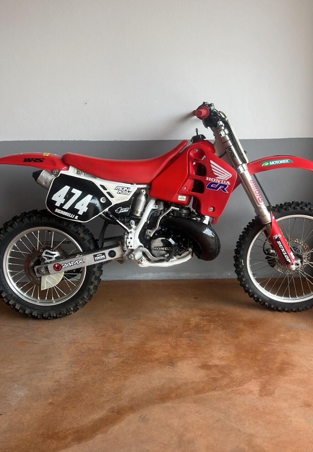 Honda CR250 (2)