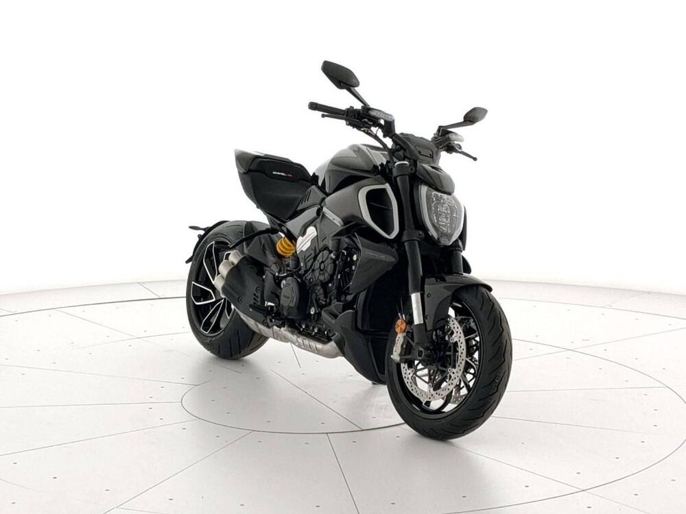 Ducati Diavel V4 (2023 - 26) (2)
