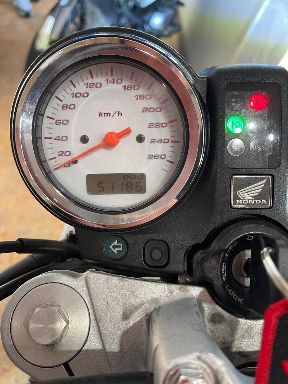 Honda Hornet 600 (2003 - 04) (16)