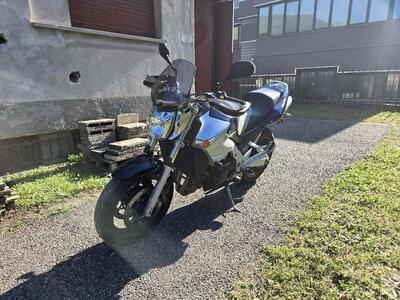 Suzuki GSR 600 (2006 - 11) usata