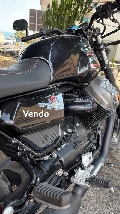 Moto Guzzi V7 Special (2021 - 24) usata