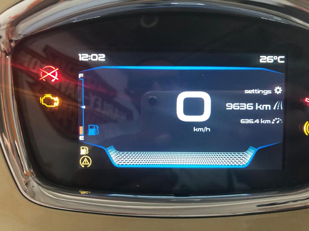 Vespa GTS 300 Hpe Super Tech (2019) (3)