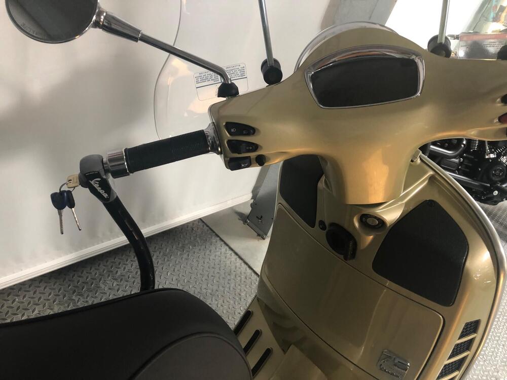 Vespa GTS 300 Hpe Super Tech (2019) (4)