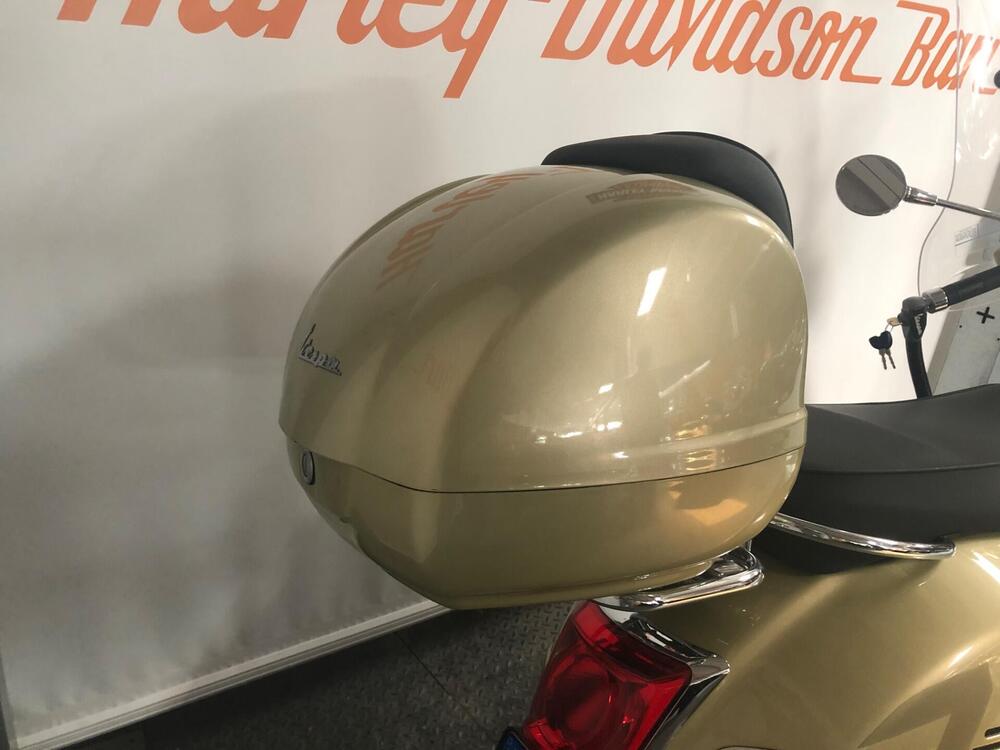 Vespa GTS 300 Hpe Super Tech (2019) (6)