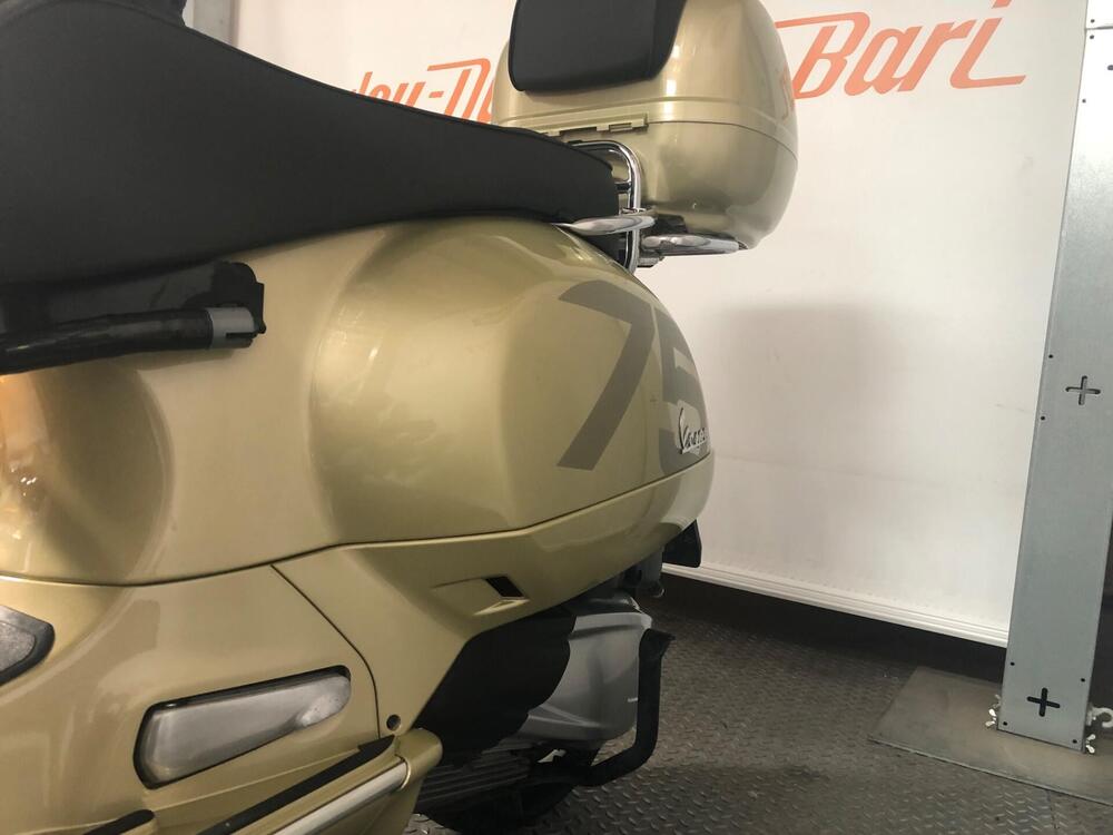 Vespa GTS 300 Hpe Super Tech (2019) (7)