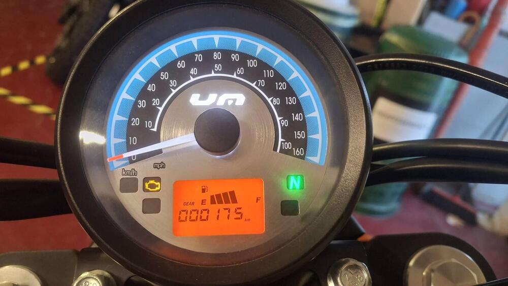 Um Italia Renegade Sport 125 (2023 - 26) (3)