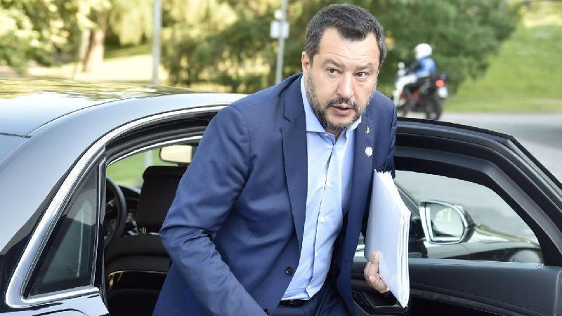 No, non &egrave; vero che Salvini ha introdotto una tassa mensile di 106 euro per chi possiede un&rsquo;auto...