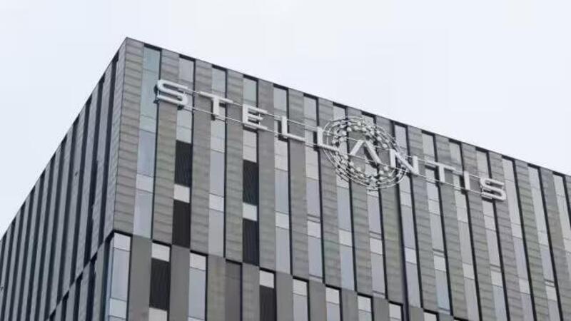 Stellantis e Catl, la Gigafactory di Saragozza accende il dibattito: arrivano 2 mila operai cinesi
