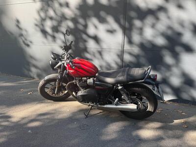 Triumph Street Twin 900 (2019 - 20) usata