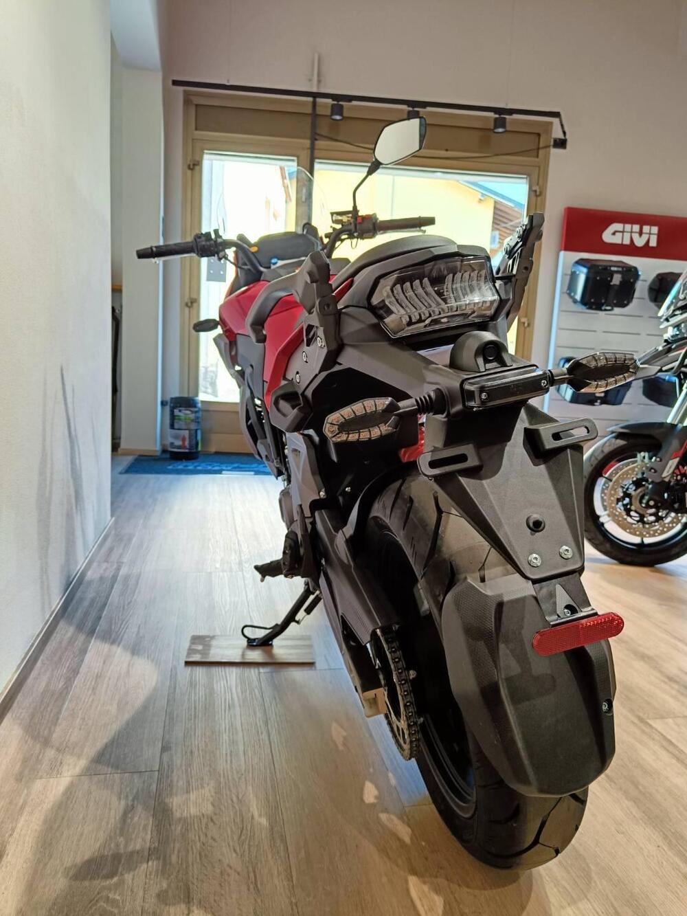 Cyclone RX650 (2025 - 26) (4)