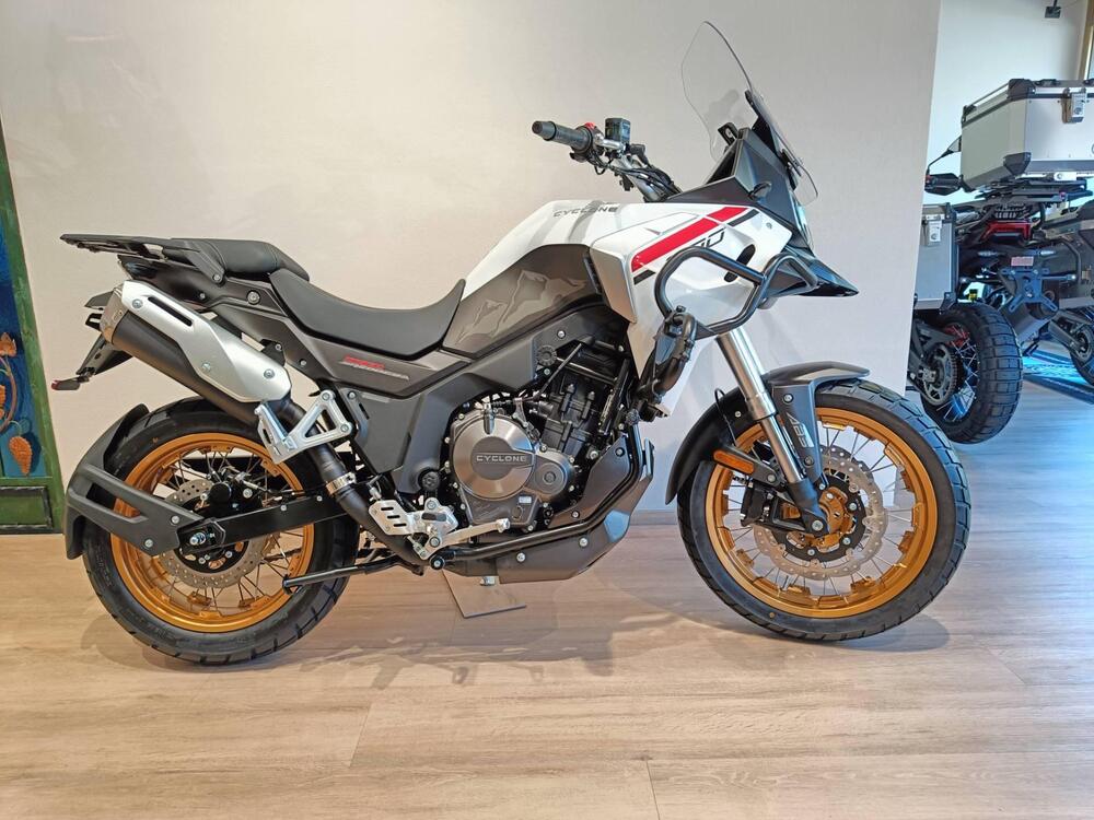 Cyclone RX600 (2025 - 26)