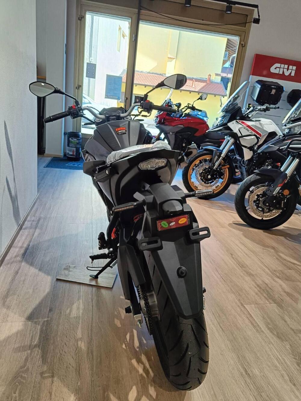 Cyclone Battlo 5S (2025 - 26) (3)