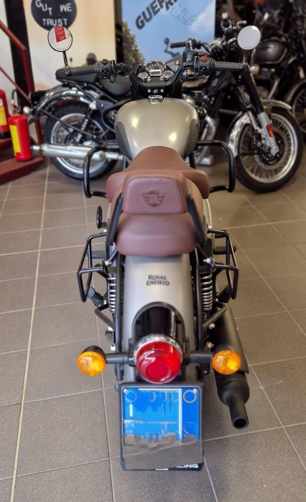 Royal Enfield Classic 350 (2021 - 26) (4)