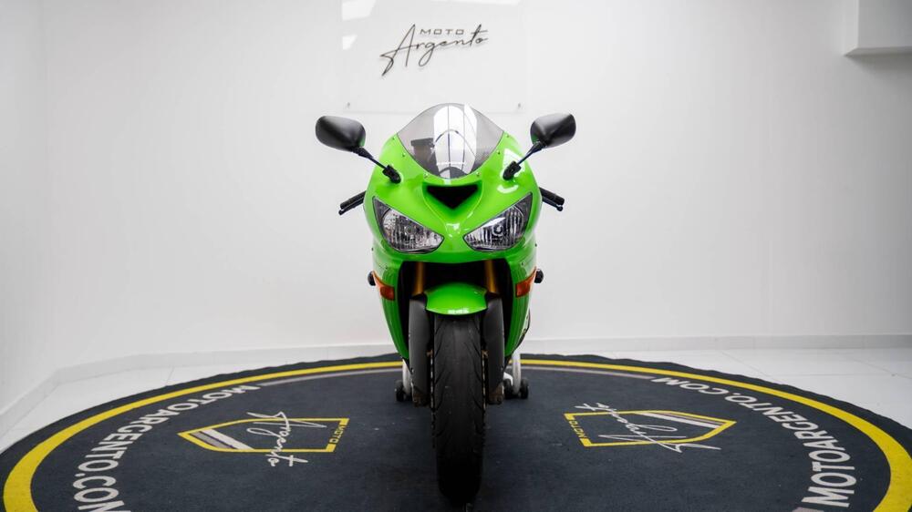 Kawasaki Ninja 636 ZX-6R (2005 - 06) (9)